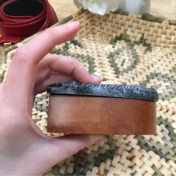 Pewter horse jewelry box. Heart shaped equestrian horse lover trinket box. - Picture 9 of 9